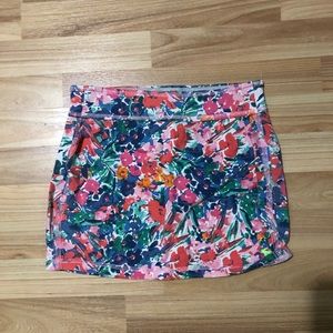 ABERCROMBIE AND FITCH FLOWER MINI SKIRT SIZE SMALL